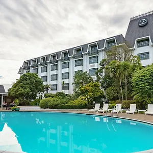 Distinction **** Rotorua